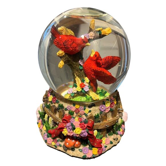 Herco Cardinal Everything Is Beautiful Snow Globe - Picture 2 of 5